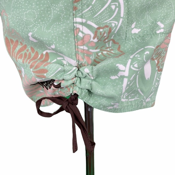 Ripcurl Green Floral Side Cinched Board Shorts - Picture 14 of 16